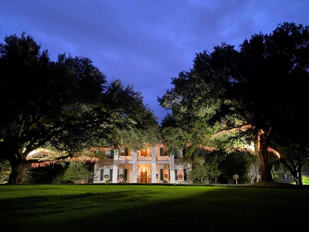 Monmouth Historic Inn Natchez Exterior photo